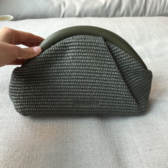 JW Anderson Green Woven Bumper Clutch - Picture 5 of 6